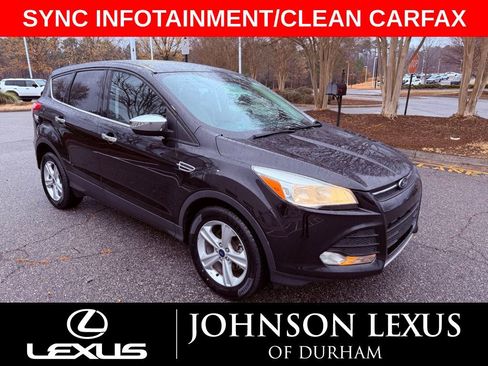 Used 2015 Ford Escape SE image 1