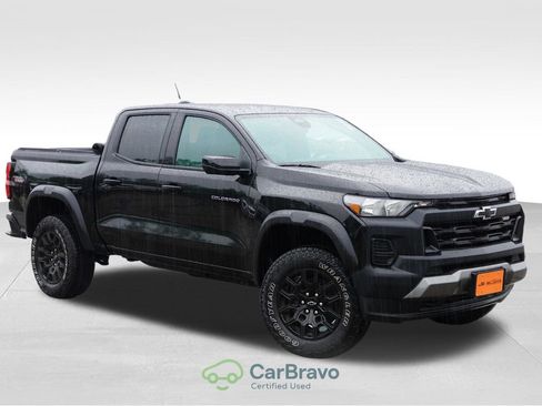 Used 2023 Chevrolet Colorado Trail Boss w/ Advanced Trailering Package AWD/4WD image 1