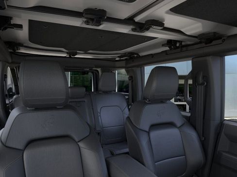 New 2025 Ford Bronco Badlands image 12