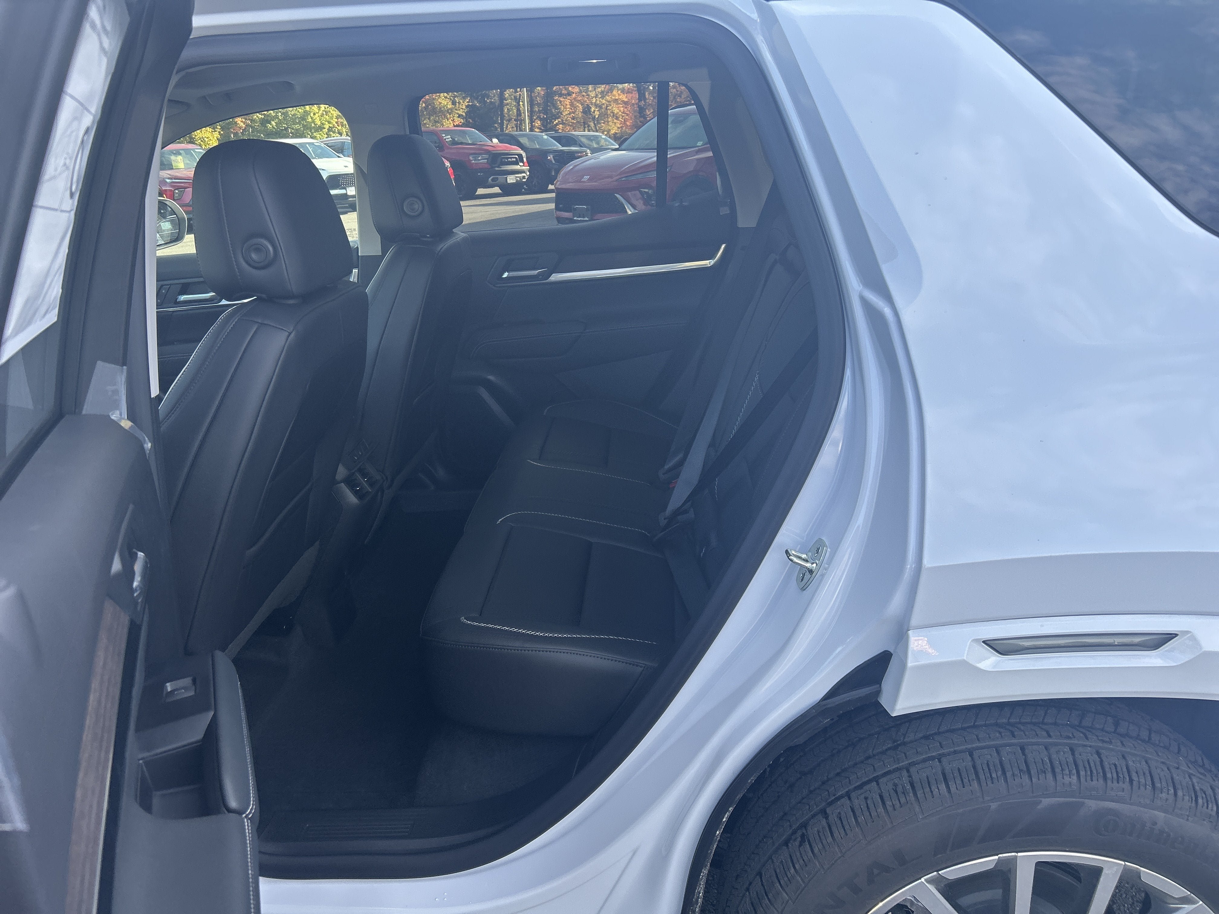New 2027 GMC Terrain Denali w/ LPO, Floor Liner Package AWD/4WD image 31