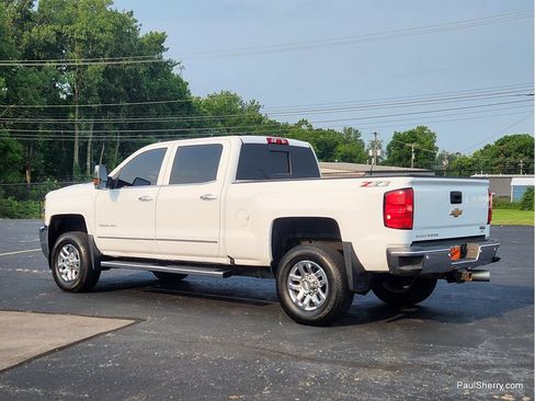 Used 2018 Chevrolet Silverado 2500 LTZ w/ Duramax Plus Package AWD/4WD image 8