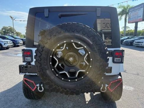 Used 2015 Jeep Wrangler Unlimited Sport AWD/4WD image 3