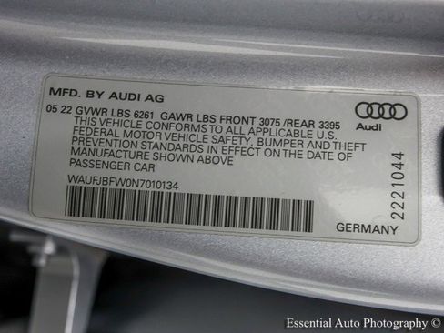 Used 2022 Audi e-tron GT Premium Plus image 30