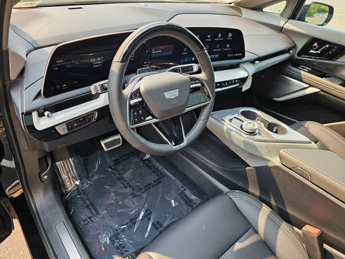 New 2026 Cadillac Optiq Sport 1 AWD/4WD image 19