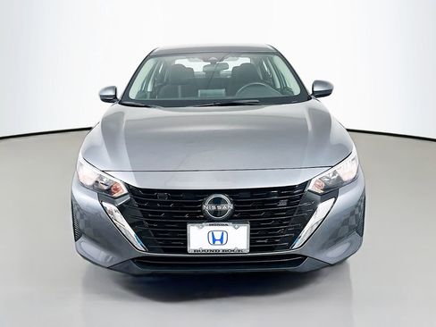 Used 2024 Nissan Sentra SV FWD image 2
