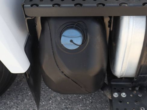 Used 2023 Ford F650 2WD Crew Cab Super Duty image 44