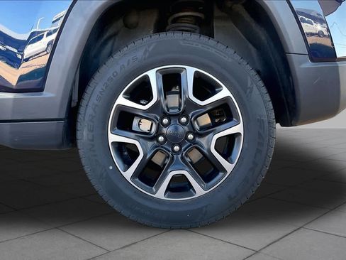 Used 2019 Jeep Compass Trailhawk w/ Leather Interior Group AWD/4WD image 11