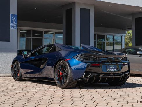 Used 2020 McLaren 570S Spider RWD image 29