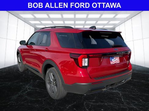 New 2026 Ford Explorer ST-Line w/ ST-Line Street Pack AWD/4WD image 5
