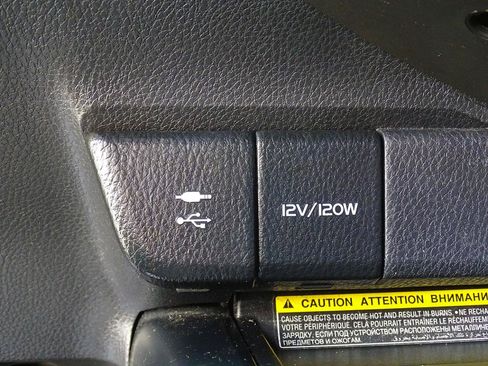 Used 2019 Toyota Camry SE w/ Audio Package FWD image 38