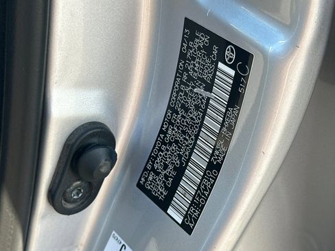 Used 2013 Toyota Prius Plug-In Hybrid image 29