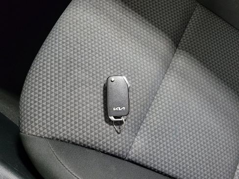 Used 2022 Kia Soul LX w/ Technology Package FWD image 32