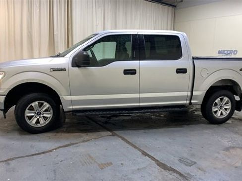 Used 2019 Ford F150 XLT w/ Trailer Tow Package image 6