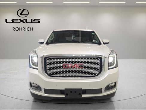 Used 2016 GMC Yukon Denali w/ Open Road Package image 8