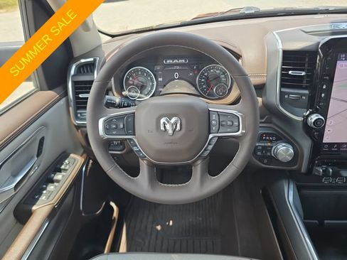 Certified 2025 RAM 1500 Laramie AWD/4WD image 10
