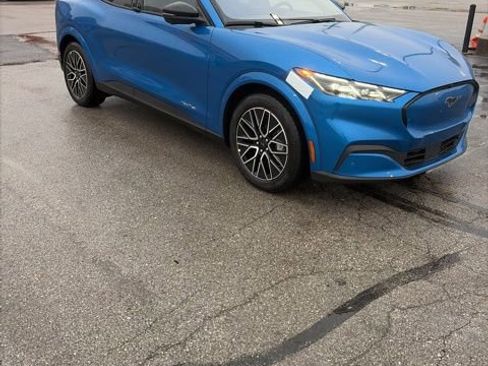 New 2026 Ford Mustang Mach-E Premium image 7