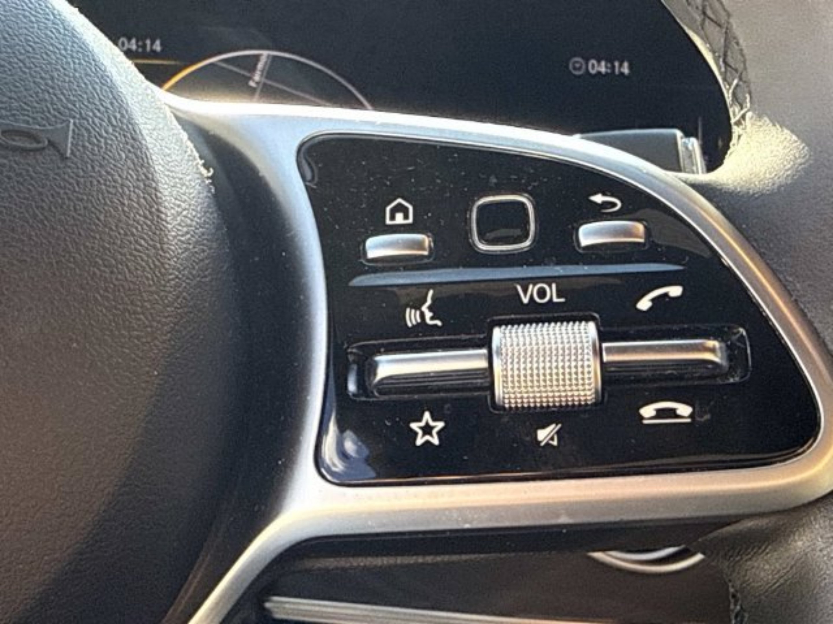 Used 2020 Mercedes-Benz E 350 4MATIC Sedan image 26