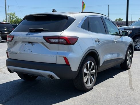 Used 2023 Ford Escape Platinum AWD/4WD image 8
