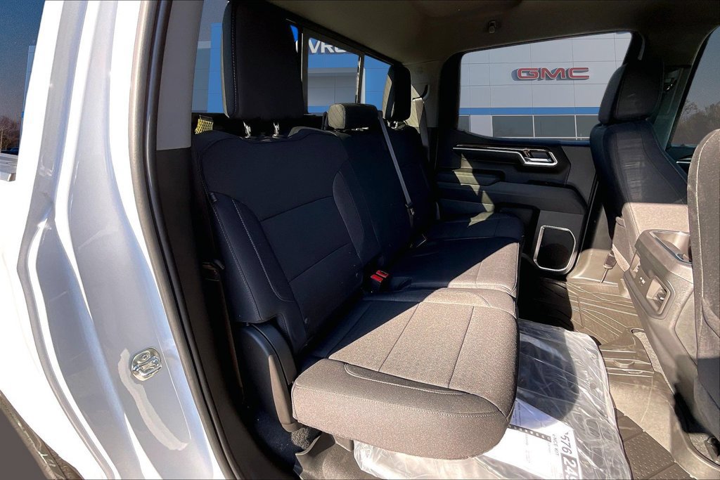 New 2026 Chevrolet Silverado 1500 RST w/ Safety Package AWD/4WD image 10