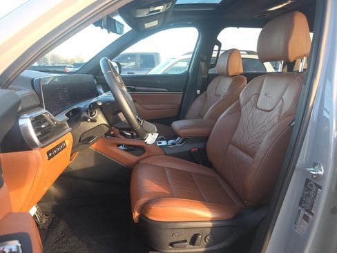 Used 2024 Kia Telluride SX Prestige X-Line image 8