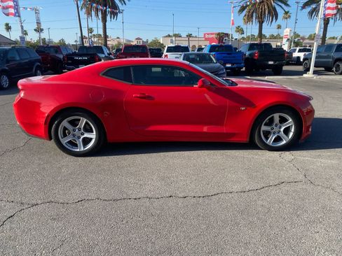 Used 2016 Chevrolet Camaro LT RWD image 4