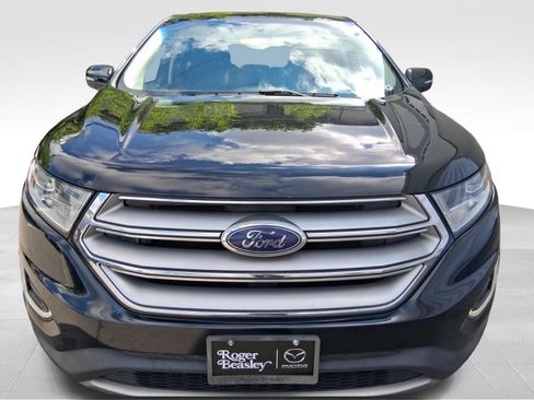 Used 2017 Ford Edge SEL w/ Equipment Group 201A AWD/4WD image 2