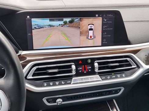 Used 2019 BMW X7 xDrive50i w/ Premium Package AWD/4WD image 7