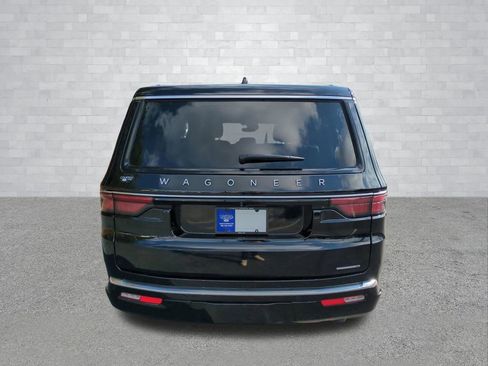 Used 2024 Jeep Wagoneer L Series II w/ Flexible Seating Group image 6