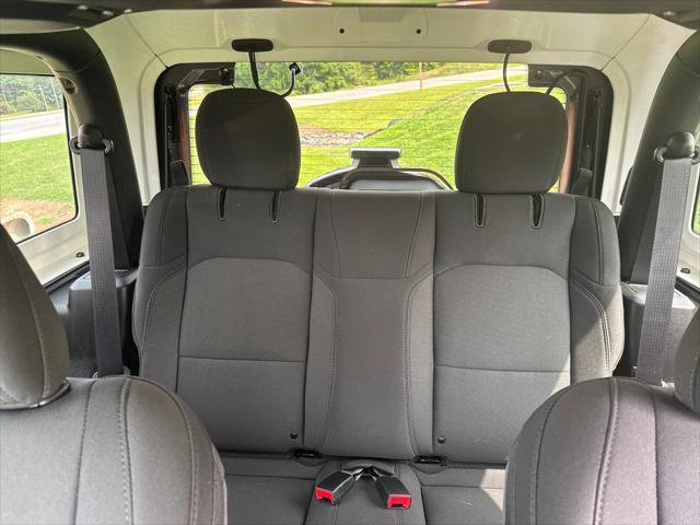 Used 2022 Jeep Wrangler Sport AWD/4WD image 22