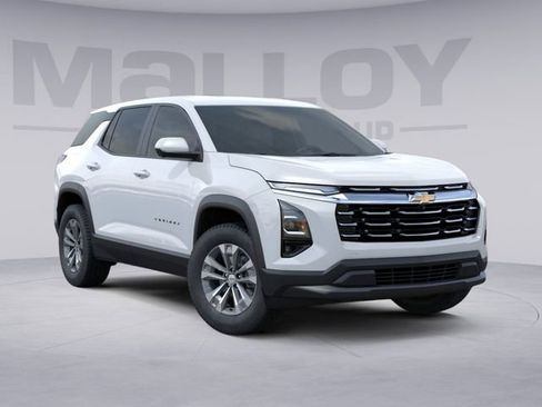 New 2026 Chevrolet Equinox LT w/ Safety and Technology Package FWD image 8