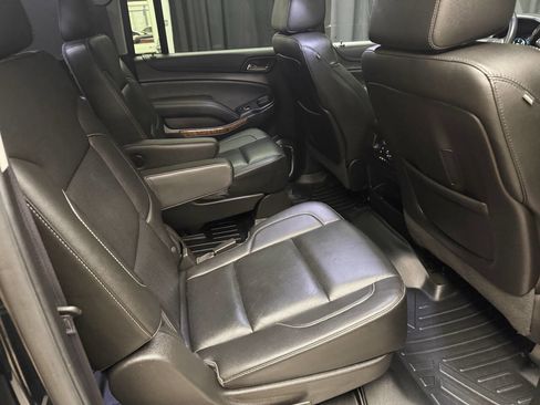 Used 2016 Chevrolet Suburban LTZ image 27