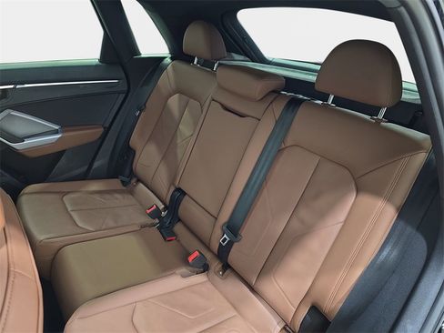 Used 2025 Audi Q3 2.0T Premium Plus w/ Premium Plus Package image 15