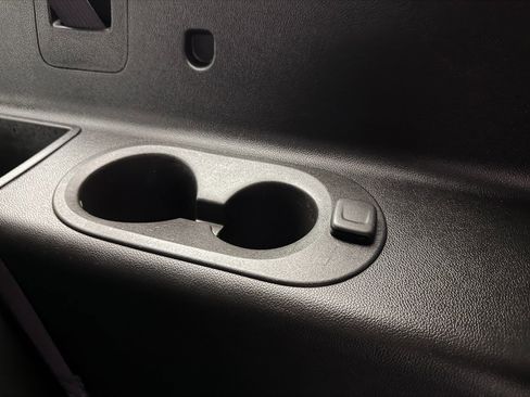 Used 2017 Cadillac Escalade ESV Luxury image 41