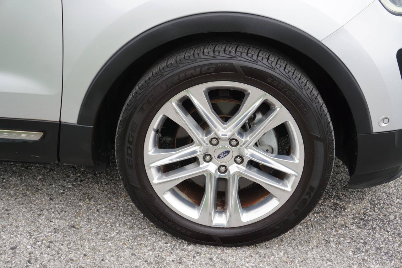 Used 2016 Ford Explorer Limited w/ Equipment Group 301A FWD image 6