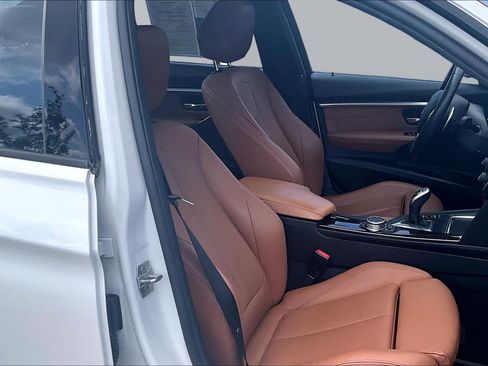 Used 2016 BMW 328i Sedan RWD image 9