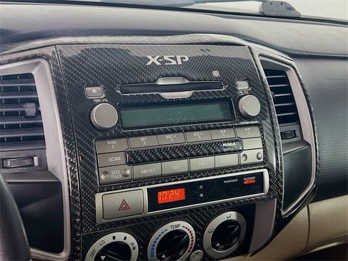 Used 2009 Toyota Tacoma PreRunner image 15