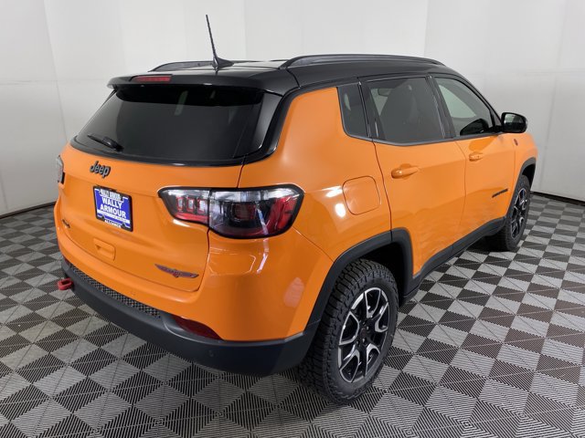 New 2026 Jeep Compass Trailhawk AWD/4WD image 7