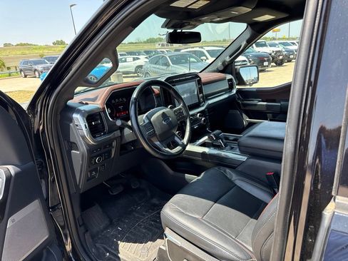 Used 2021 Ford F150 Lariat RWD image 20