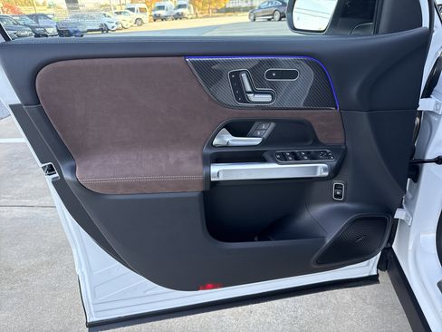 New 2026 Mercedes-Benz GLB 250 image 16
