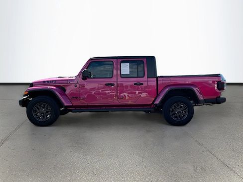 Used 2024 Jeep Gladiator Sport AWD/4WD image 4