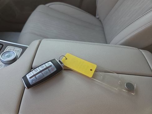 Used 2023 Genesis GV80 2.5T w/ Advanced Package image 30