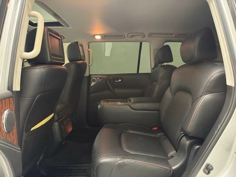 Used 2020 Nissan Armada Platinum w/ Captain's Chairs Package RWD image 18