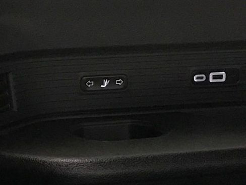 Used 2024 Jeep Wagoneer L Series II w/ Flexible Seating Group image 24