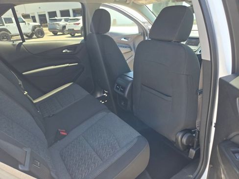 Used 2022 Chevrolet Equinox LT FWD image 21