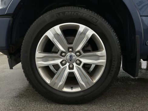 Used 2019 Ford F150 Platinum w/ Equipment Group 701A Luxury AWD/4WD image 37