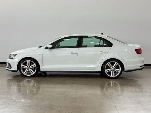 Used 2016 Volkswagen Jetta GLI SEL FWD image 4