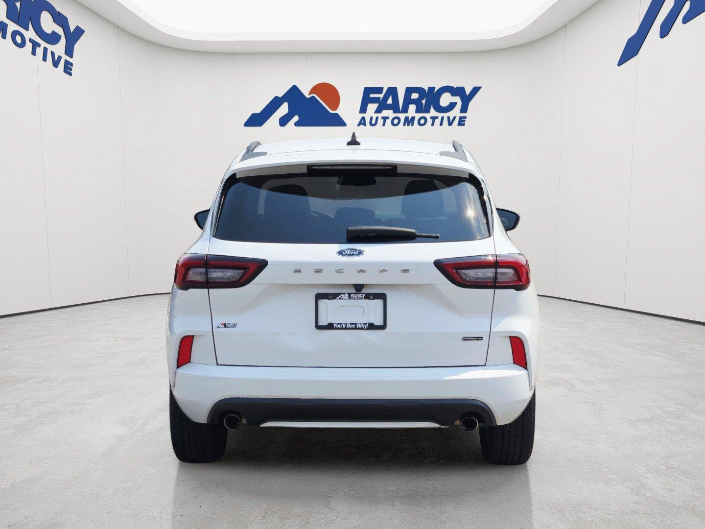 Certified 2023 Ford Escape ST-Line Select AWD/4WD image 6