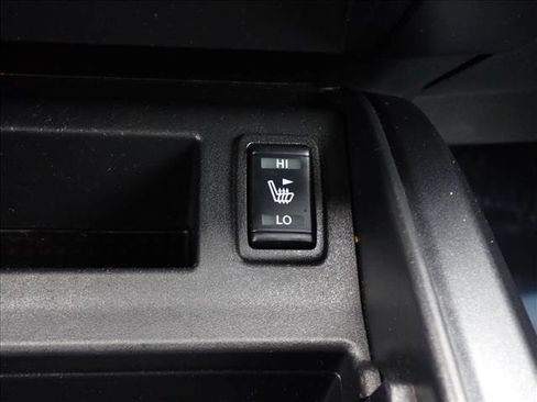 Used 2023 Nissan Titan SV w/ SV Convenience Package AWD/4WD image 19