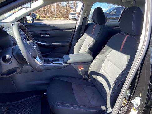 Certified 2025 Nissan Sentra SR w/ Midnight Edition image 11