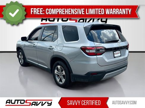 Used 2025 Honda Pilot EX-L image 5